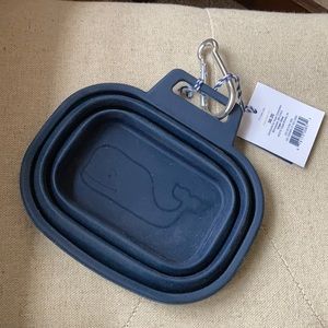 Vineyard Vines - collapsable rubber dog bowl WITH keychain